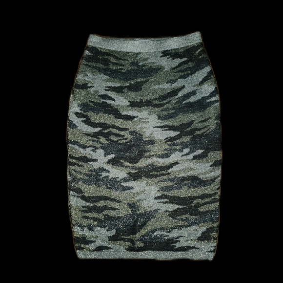 Jennifer Lopez Camouflage Pencil Skirt - Picture 3 of 4